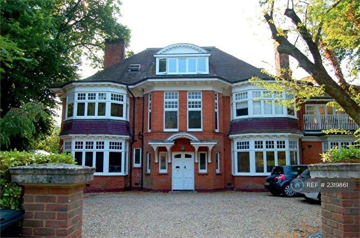 2 Bedroom Penthouse To Rent In Woodfalls, Bournemouth, BH2