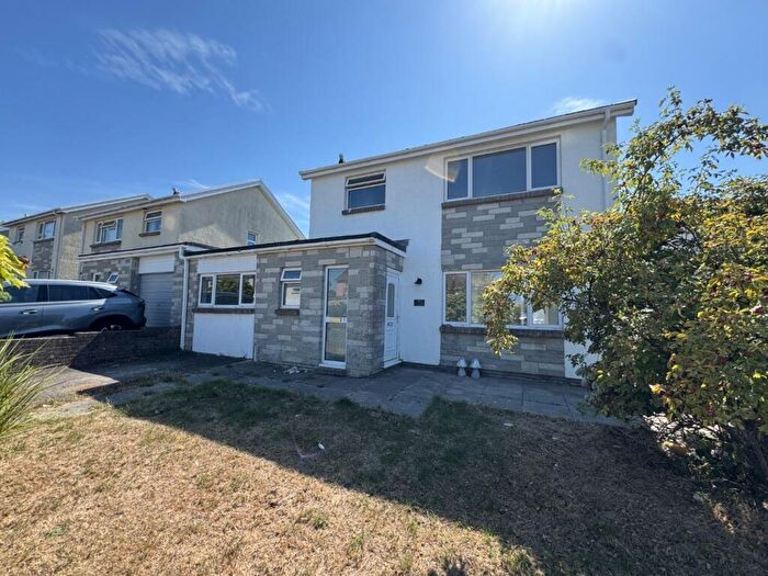 4 Bedroom Detached House For Sale In Heol Gollen, North Park Estate, Cardigan, SA43