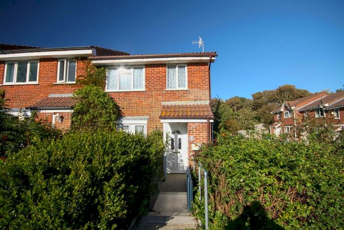 3 Bedroom Terraced House To Rent In Bridle Way, Telscombe Cliffs, Peacehaven, BN10