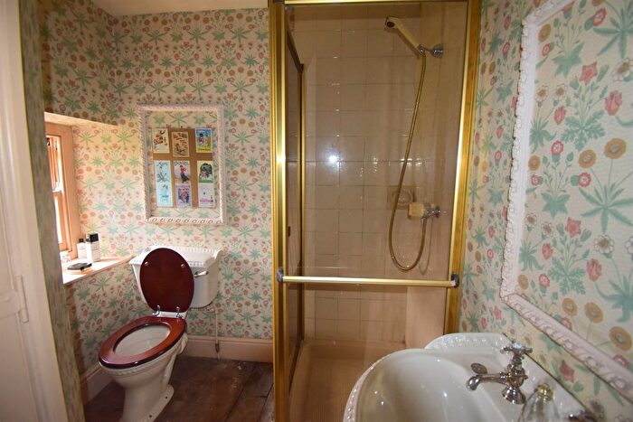 1 Bedroom End Of Terrace House For Sale In Church Street, Hayfield, High Peak, Derbyshire, SK22