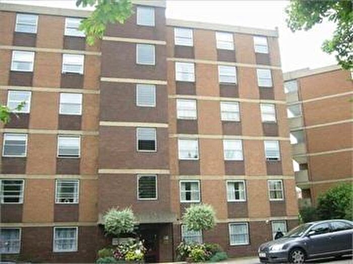 Studio To Rent In Verulam Court, Woolmead Avenue, Colindale, London, NW9