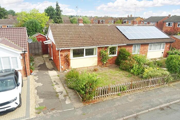 2 Bedroom Semi-Detached Bungalow For Sale In Fleetwood Gardens, Market Harborough, LE16