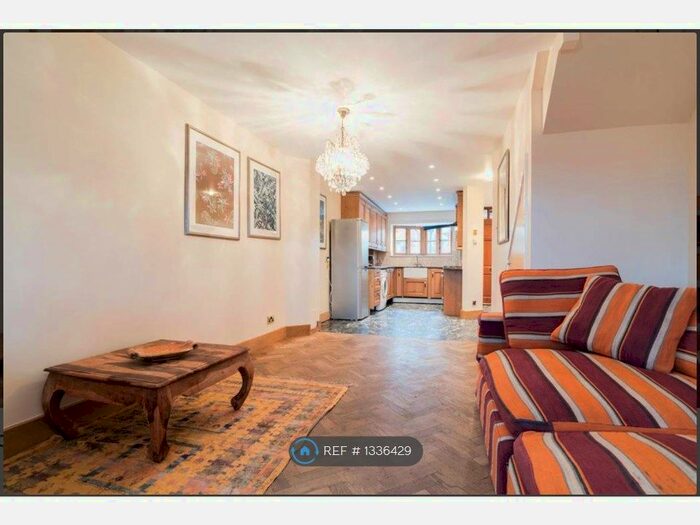 2 Bedroom Terraced House To Rent In Meadow Close, London, E9