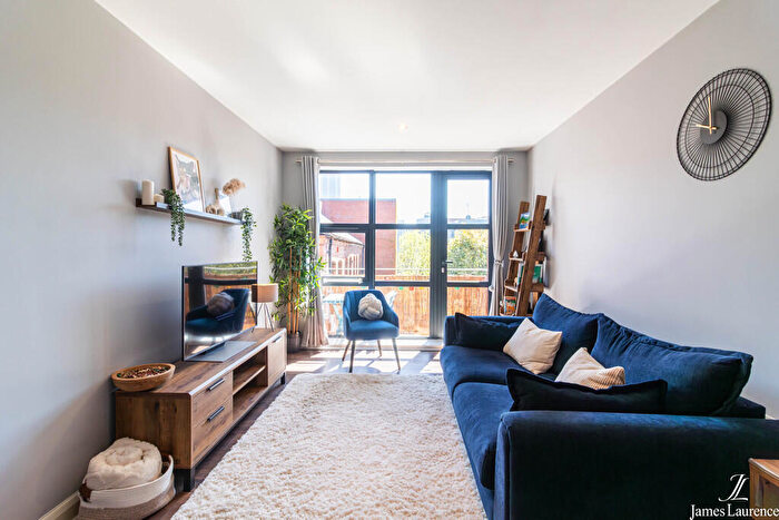 2 Bedroom Apartment For Sale In Camden Village, Jewellery Quarter, B1