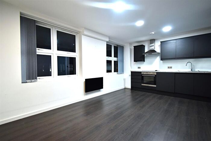 1 Bedroom Flat To Rent In Forest Road, Feltham, TW13