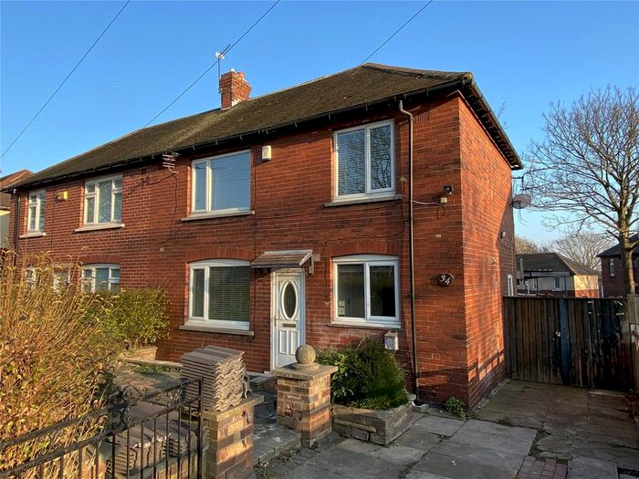 3 Bedroom Semi-Detached House To Rent In Shepley Street, Wakefield, WF1