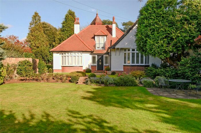 5 Bedroom Detached House To Rent In Sudbrook Lane, Richmond, TW10