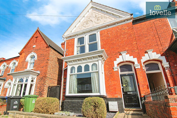 4 Bedroom End Of Terrace House For Sale In St Augustine Avenue, Grimsby, DN32