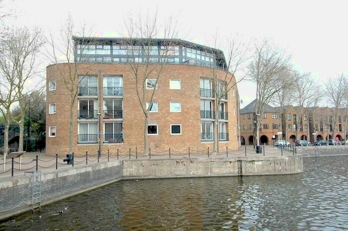 2 Bedroom Flat To Rent In Lock Keepers Heights, Brunswick Quay, Surrey Quays, Canada Water, Rotherhithe, London, SE16