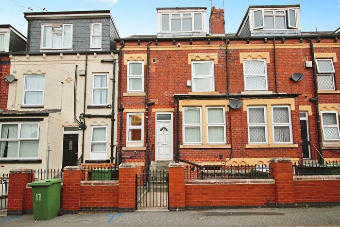 2 Bedroom Terraced House For Sale In St. Hildas Place, Leeds, LS9