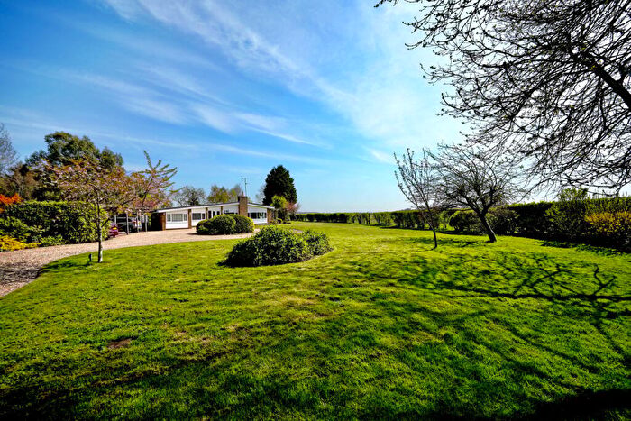 5 Bedroom Detached Bungalow For Sale In Colmworth Road, Little Staughton, Bedford, MK44