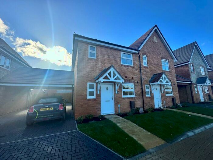 3 Bedroom Semi-Detached House To Rent In Hermitage Lane, Fontwell, BN18