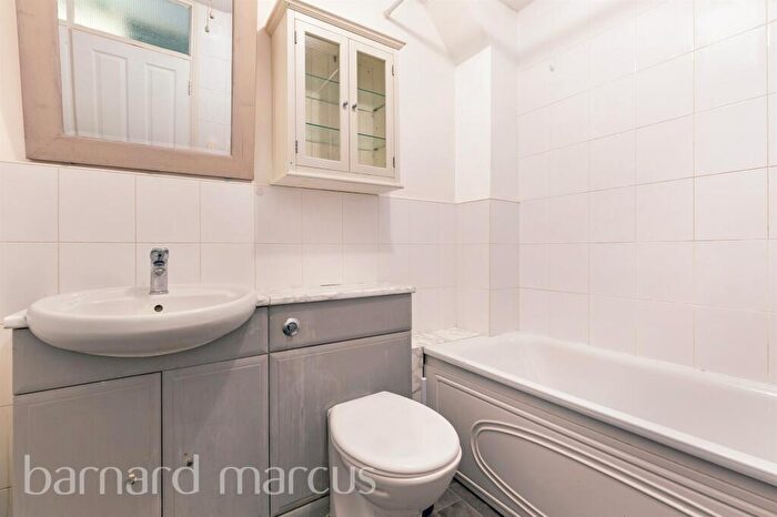 1 Bedroom Flat For Sale In Devonshire Road, Sutton, SM2