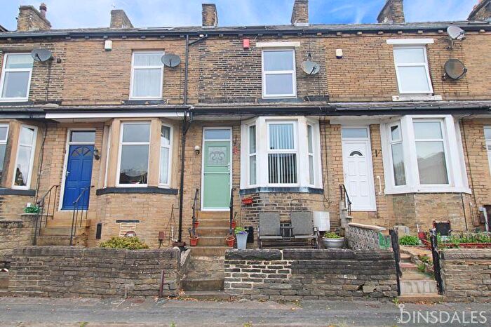 3 Bedroom Terraced House For Sale In Thornton Old Road, Fairweather Green, Bradford, BD8
