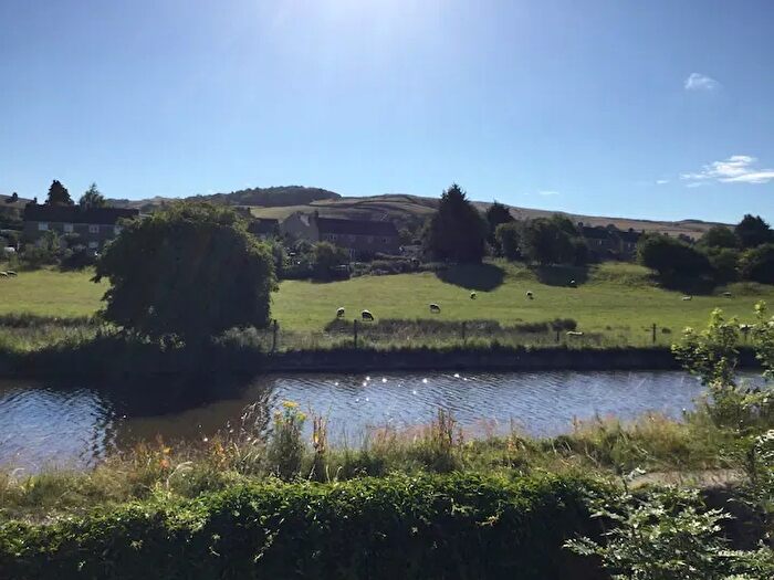 2 Bedroom Flat To Rent In Alexandra Court, North Yorkshire, BD23