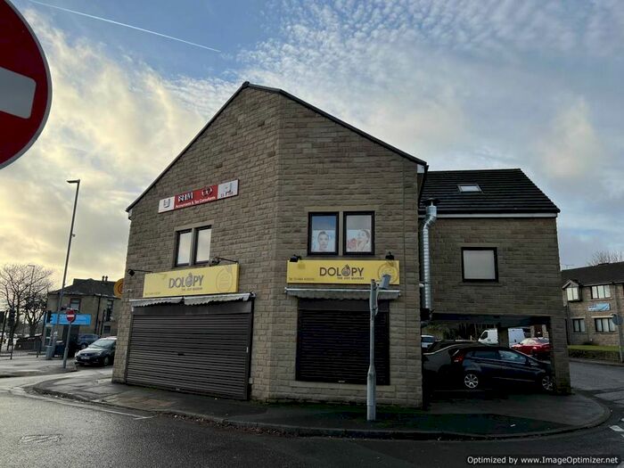 Terraced House To Rent In Spaines Road, Fartown, Huddersfield, West Yorkshire HD2