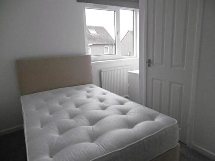 4 Bedroom Terraced House To Rent In Gilmerton Dykes Terrace, Edinburgh, EH17