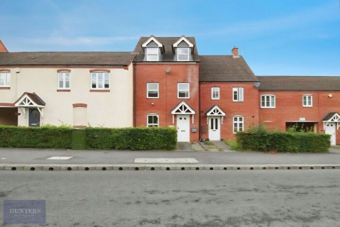 4 Bedroom Town House For Sale In Wharf Lane, Solihull, B91