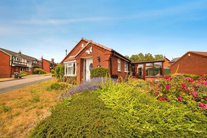 3 Bedroom Detached Bungalow For Sale In Chestnut Grove, Tibshelf, Alfreton, DE55