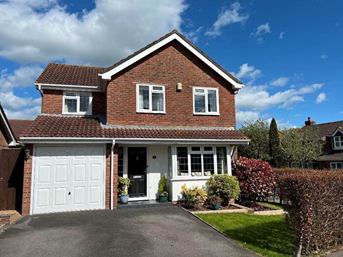 4 Bedroom Detached House For Sale In Canons Way, Steyning, West Sussex, BN44