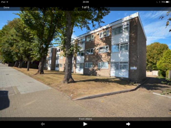 1 Bedroom Flat To Rent In Upminster Road, Hornchurch RM11