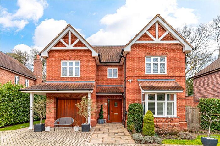 4 Bedroom Detached House For Sale In Sandham Gardens, Burghclere, Newbury, Hampshire, RG20