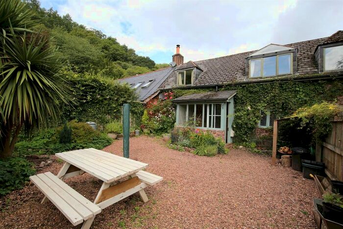 2 Bedroom Property To Rent In Bickleigh, Tiverton EX16