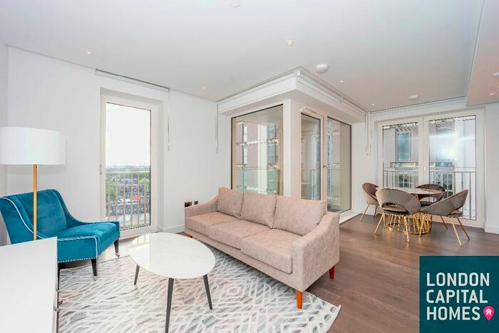 2 Bedroom Flat To Rent In Fountain Park Way, London, W12