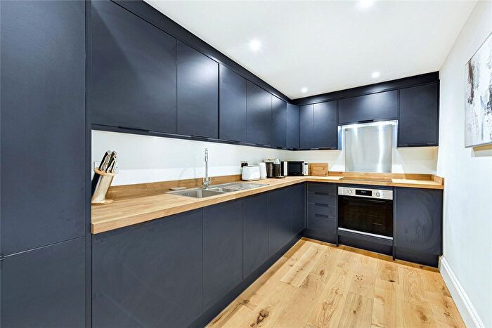 2 Bedroom Flat To Rent In Eaton Place, London, SW1X