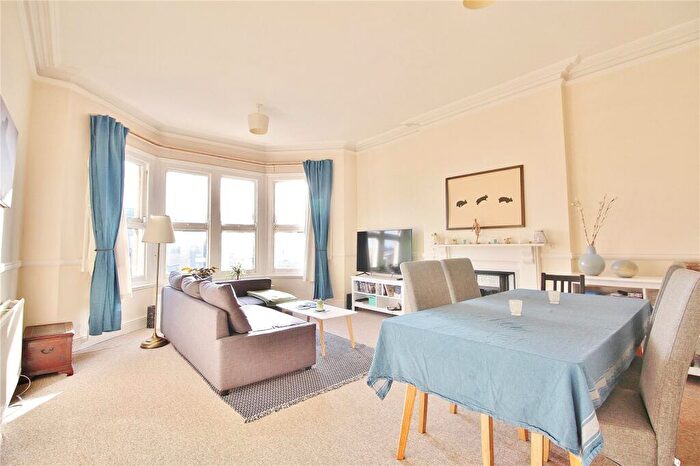 2 Bedroom Apartment To Rent In Iddesleigh Road, Bristol, Somerset, BS6