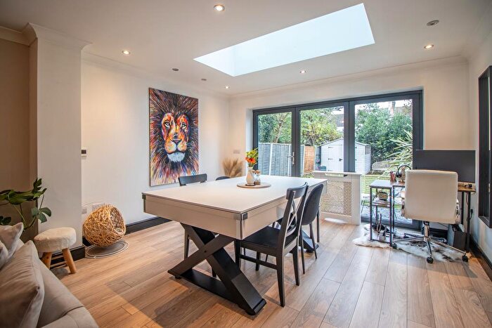 3 Bedroom Semi-Detached House For Sale In South Avenue, Southend-on-Sea, SS2