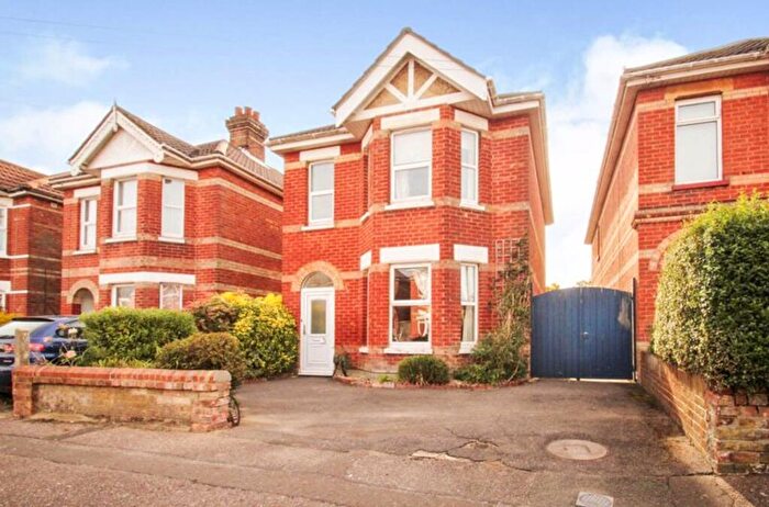 4 Bedroom Property To Rent In Osborne Road, Bournemouth, BH9