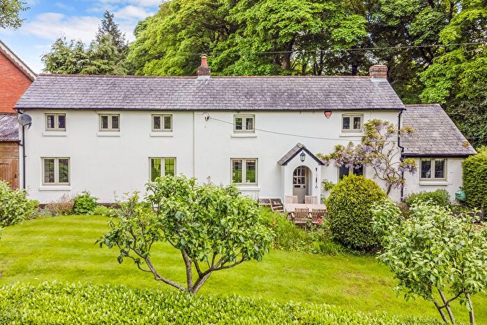 4 Bedroom Detached House For Sale In High Street, Medstead, GU34