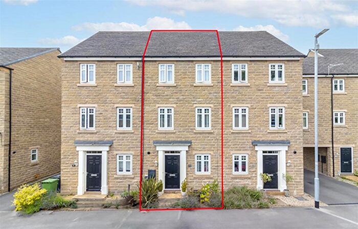 3 Bedroom Town House For Sale In Mill Way, Otley, LS21