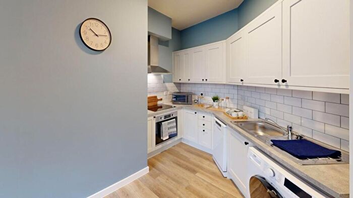 5 Bedroom Flat To Rent In Clare Street, BS1