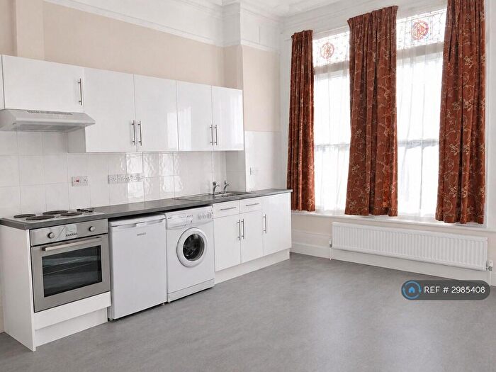 1 Bedroom Flat To Rent In Woodstock Road, Redland, Bristol, BS6