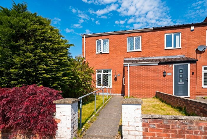 3 Bedroom End Of Terrace House For Sale In Brookwood Avenue, Hall Green, B28