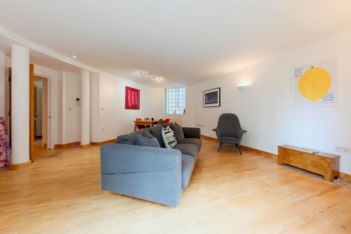 2 Bedroom Flat To Rent In Three Oak Lane, London, SE1