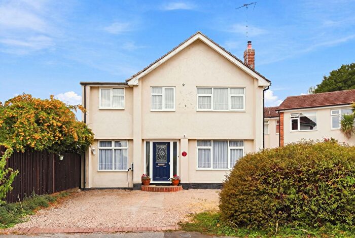 4 Bedroom Detached House For Sale In Englefield Close, Hockley, SS5