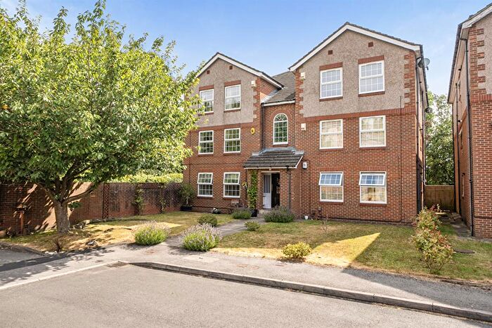 2 Bedroom Apartment For Sale In Fairfield Court, Alwoodley, LS17