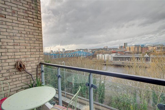 2 Bedroom Apartment For Sale In Tranquil House, Worsdell Drive, Gateshead, Tyne And Wear, NE8