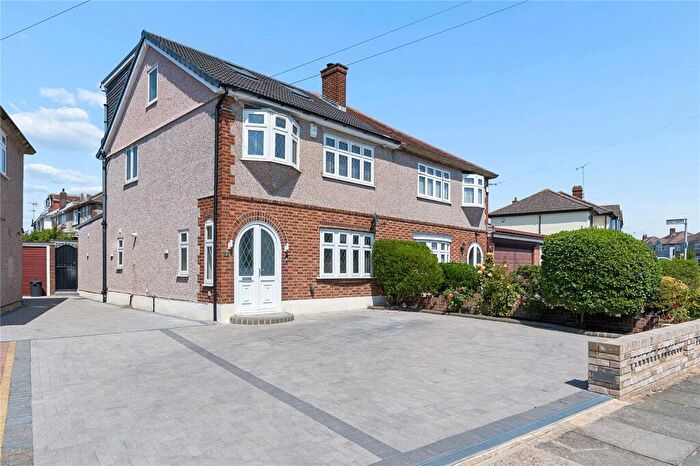 4 Bedroom Semi-Detached House For Sale In Moray Way, Rise Park, RM1