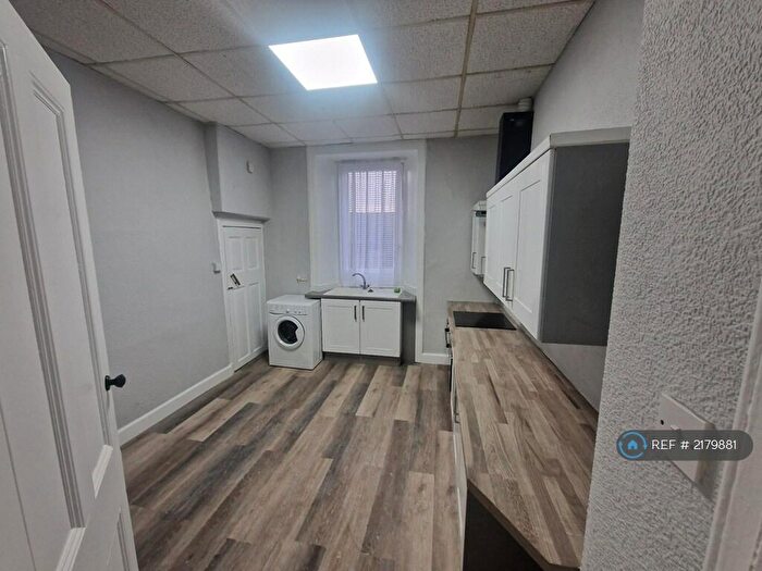 2 Bedroom Flat To Rent In Garthland Drive, Glasgow, G31