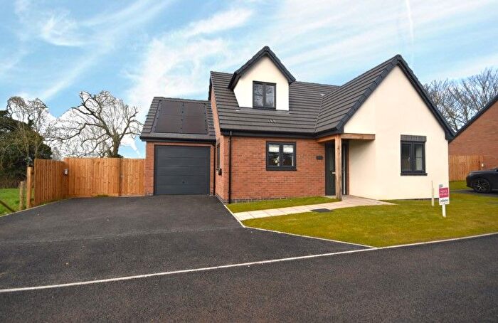 3 Bedroom Detached Bungalow For Sale In Shrewsbury Street, Prees, SY13