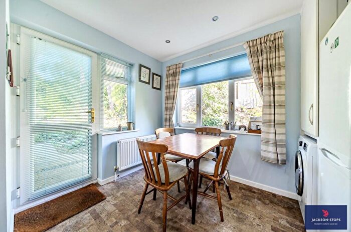 2 Bedroom Bungalow For Sale In Dene Close, Woburn Sands, Milton Keynes, Bedfordshire, MK17