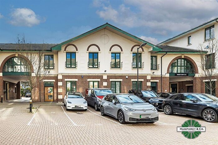 Office To Rent In Bourne Court, Woodford Green, IG8