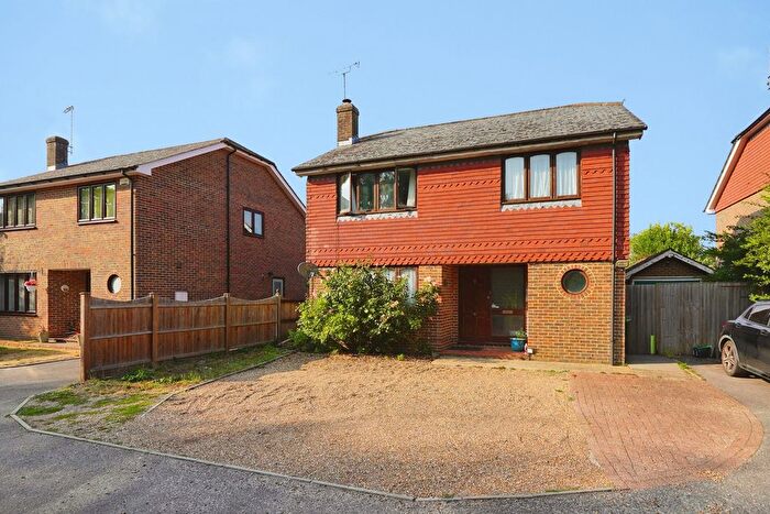 4 Bedroom Detached House For Sale In Church Road, Ashford, TN24