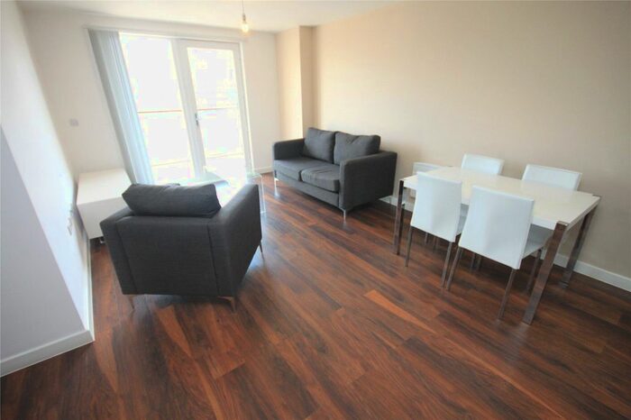2 Bedroom Flat To Rent In Derwent Street, Salford, M5