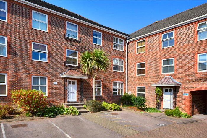 1 Bedroom Flat To Rent In Paxton Road, London, SE23