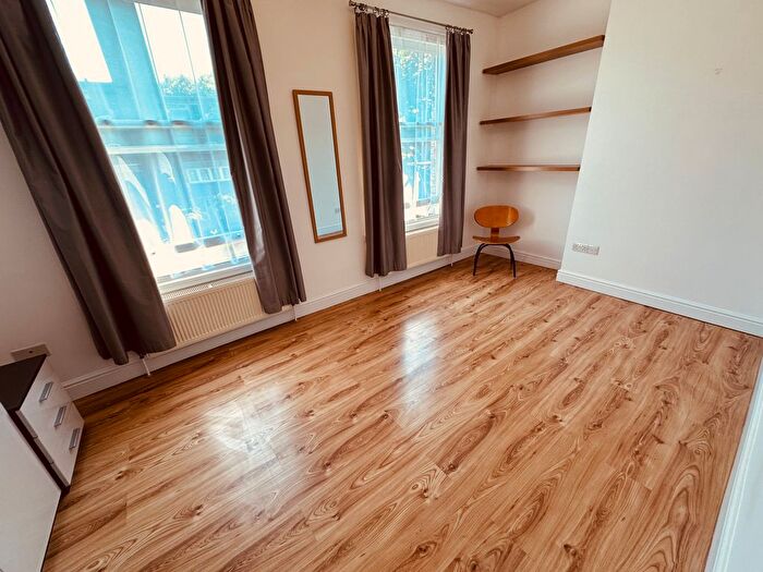 4 Bedroom Maisonette To Rent In St. John's Way, London, N19